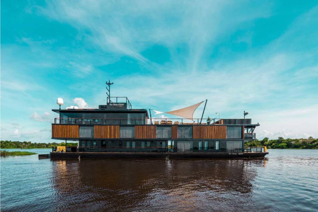 Barcos-hotéis certificados inovam o turismo no Amazonas