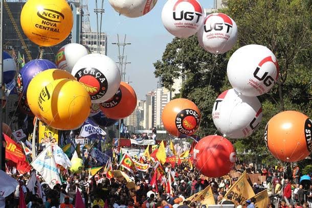 A ampla unidade é essencial na defesa da democracia e dos direitos