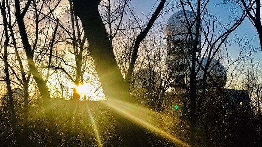 Montanha de escombros da 2ª Guerra Mundial é ponto turístico em Berlim