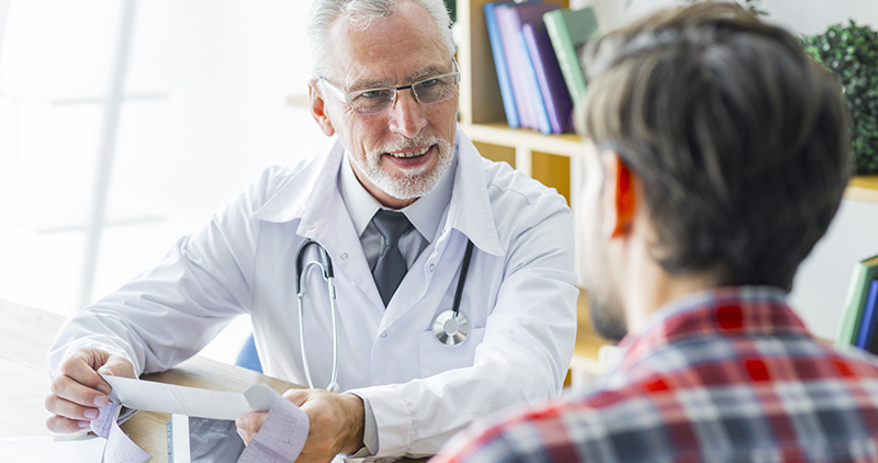 Trabalhadores em empresas de limpeza e conservação têm direito a Assistência Médica gratuita