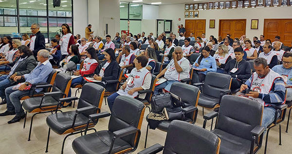 SETH participa de curso da UGT-SP sobre protagonismo na prática sindical