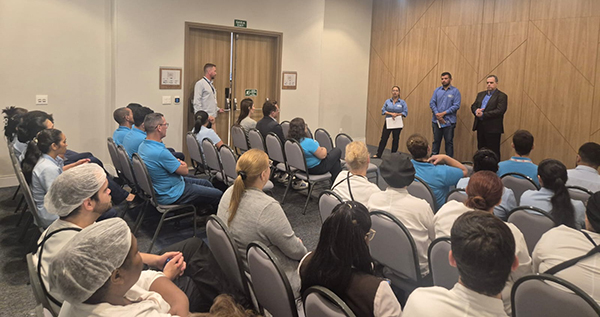 SETH apresenta conquistas de negociações coletivas aos trabalhadores do Hilton Garden Inn