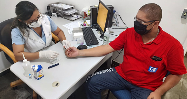 SETH inicia Mutirão da Saúde com testagem rápida de covid-19 em Trabalhadores da Coleta de Lixo