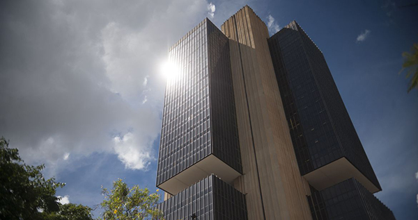 Cidadão pode verificar valores a receber de bancos no Registrato
